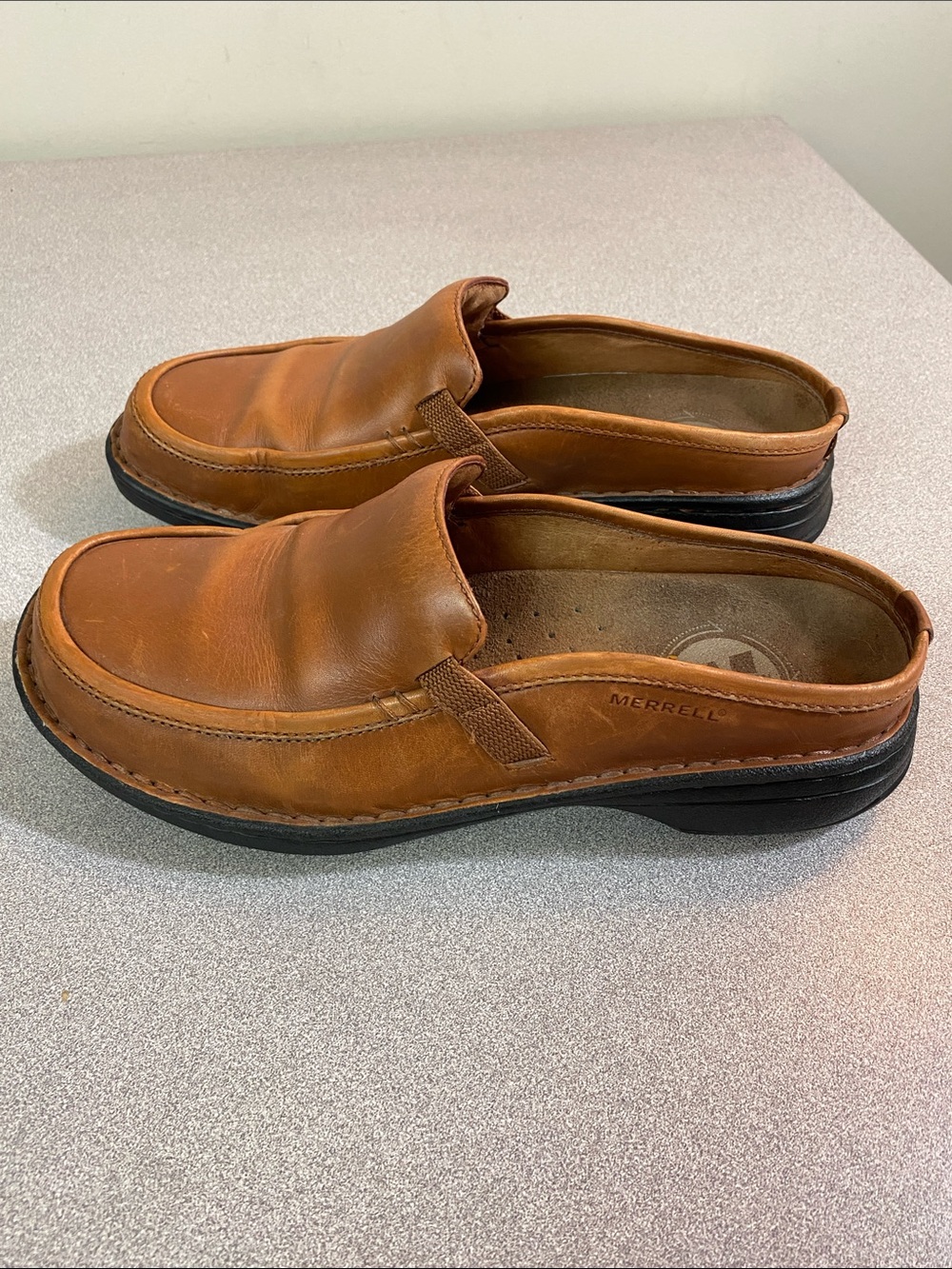 Merrell Women's Cognac Leather Slip-On Clog Mules - Picture 4 of 10